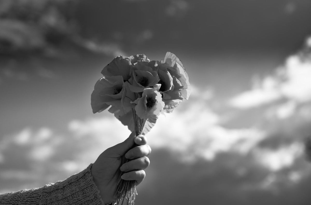 Honoring a Loved One’s Memory | Perfect Life Tribute Ideas