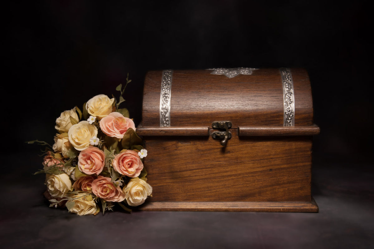 Coffin vs Casket vs Urn – What’s Best for Final Rest?