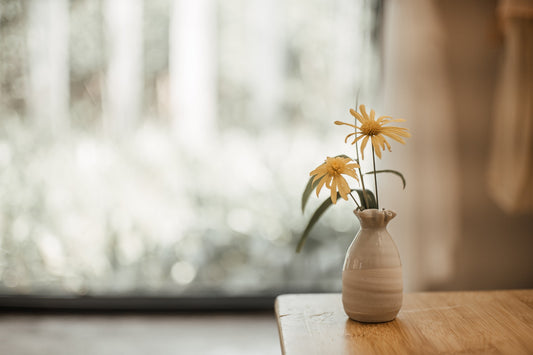 Car and Flower Themed-Cremation Urns : Their Meaning, Significance and Personalization