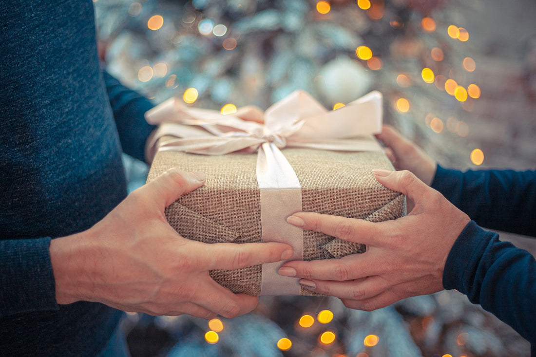 How to Decorate Your Backyard to Honor Loved Ones