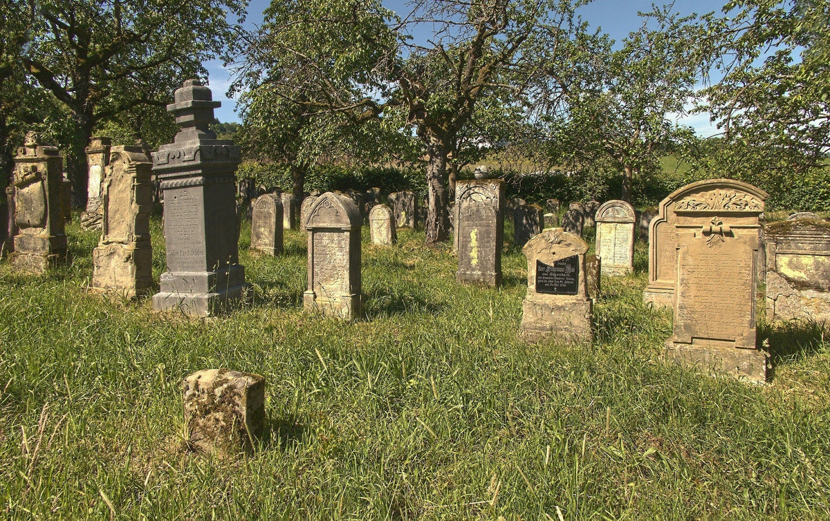 Trusted Funeral Homes in East Brewton, Alabama – Service & Urn Solutions