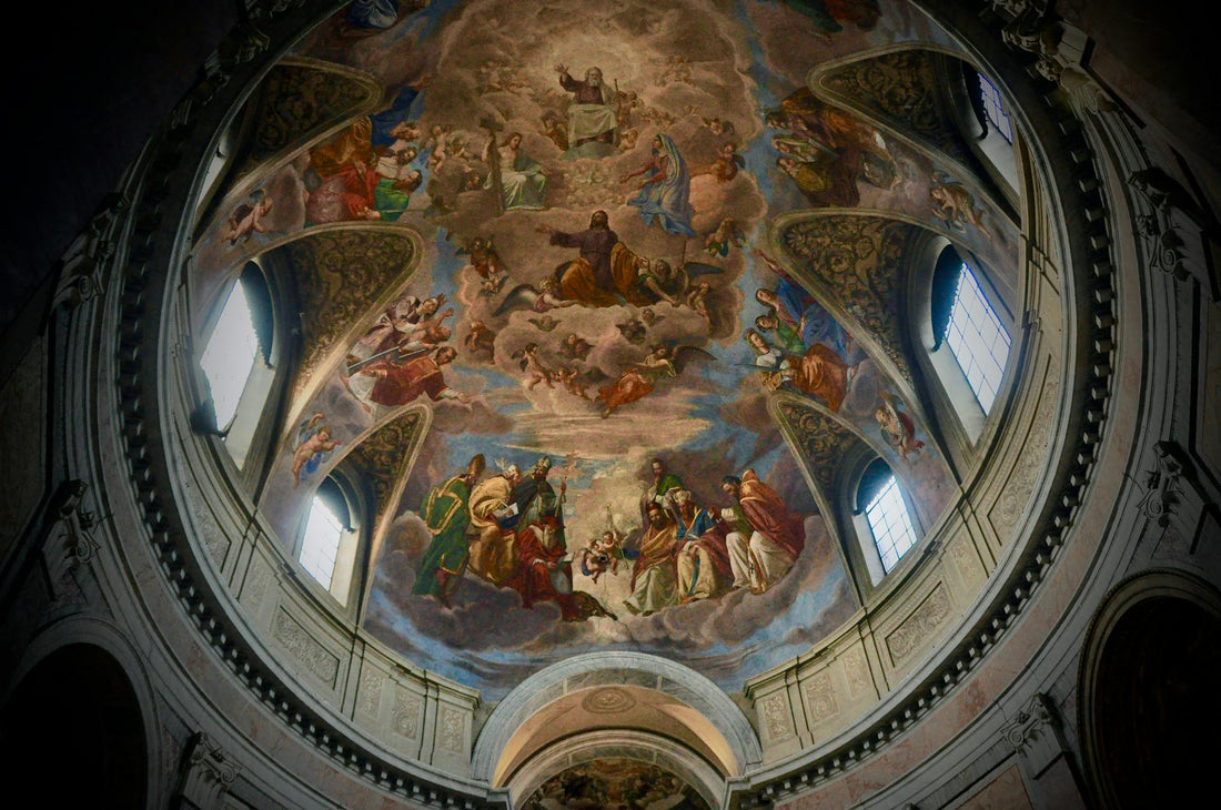 What are Catholic Artistic Urns? – Faith, Symbolism, and Memorial Traditions