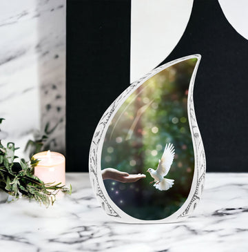 Large Urn with 4 Small Urn