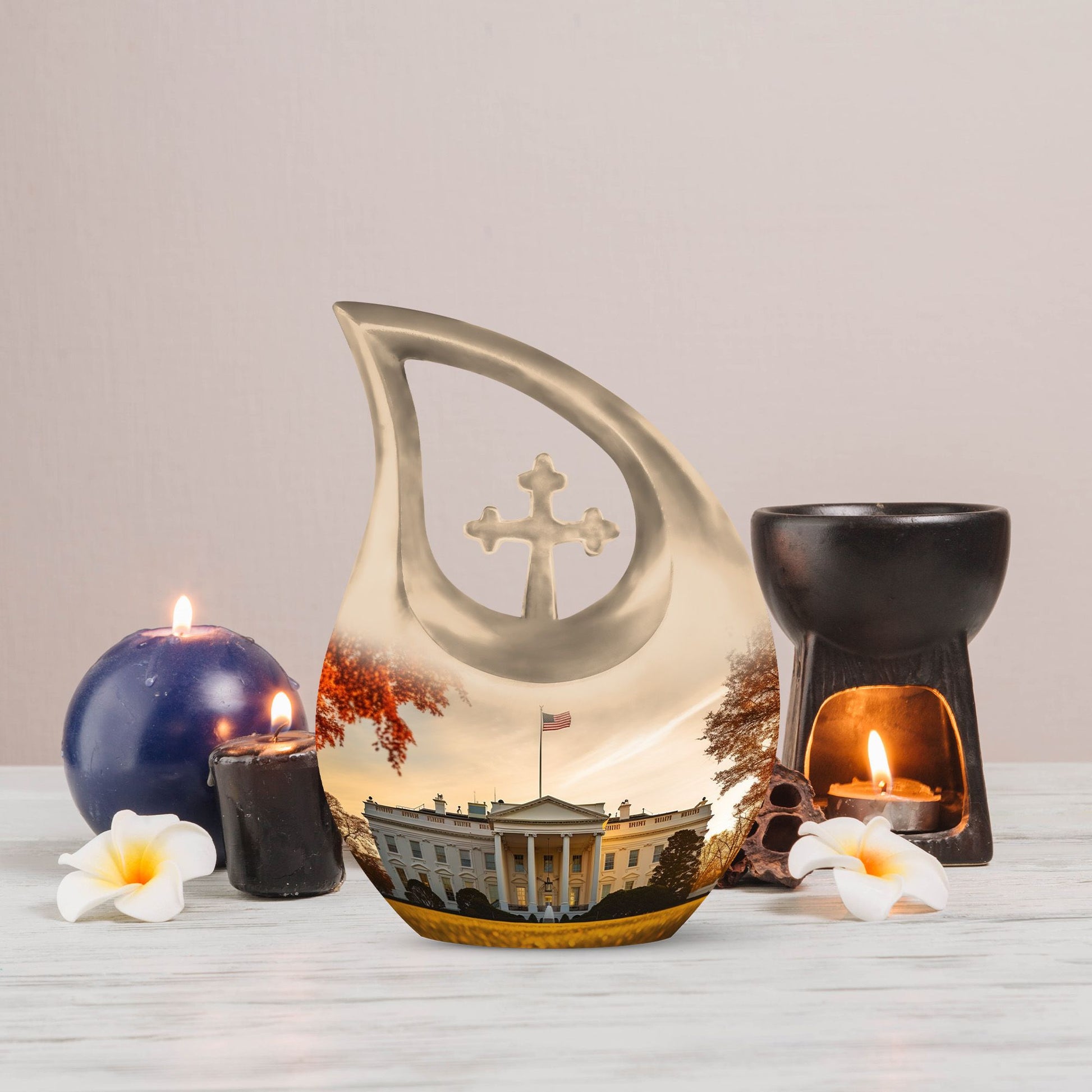 10-inch White House urn