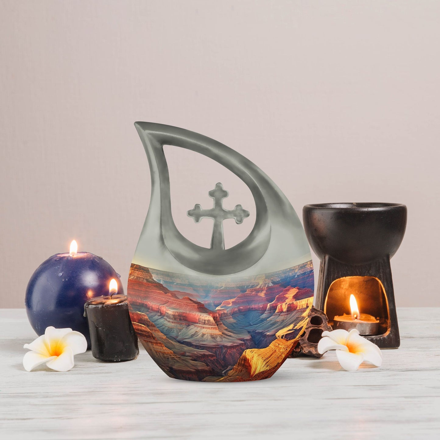 10 inch Monutain Urn