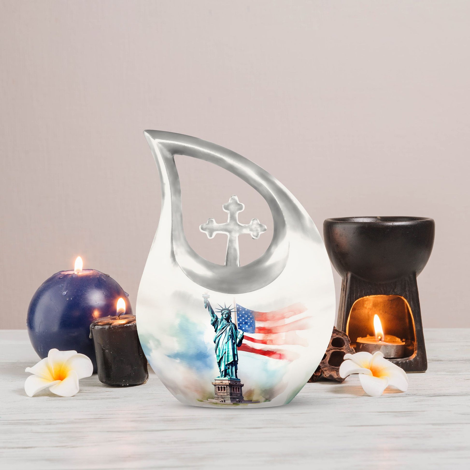 10 Inch Statue Of Liberty Urns 