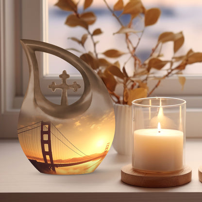 Medium-sized Golden Gate Bridge urn