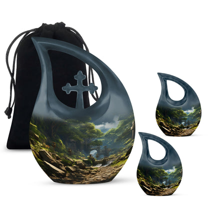 Wilderness urn