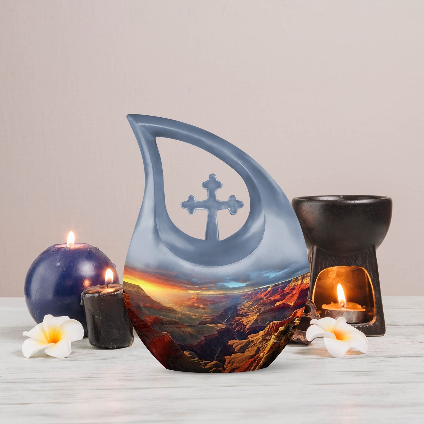 Nature themed Beautiful Urn