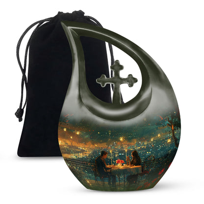 Moderne Midninght Blooms A Urn