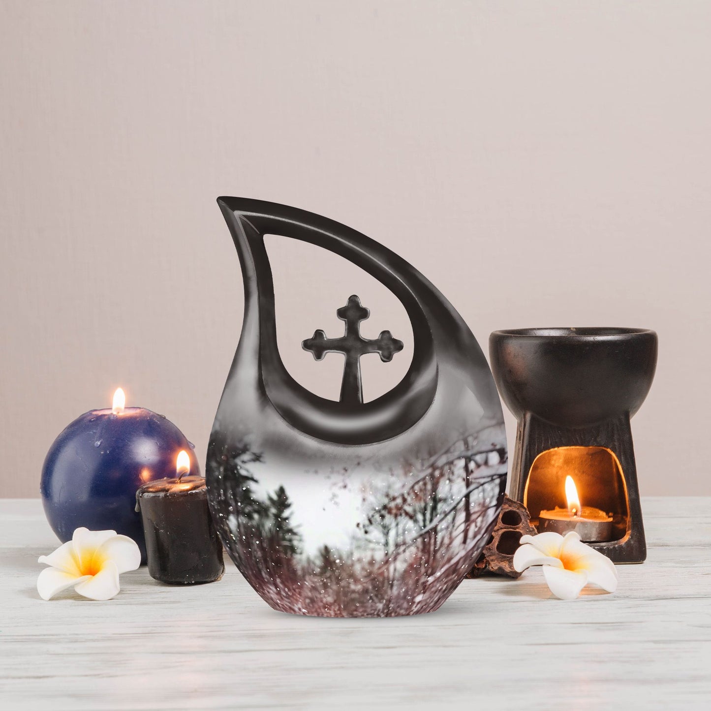 Snowflakes urn