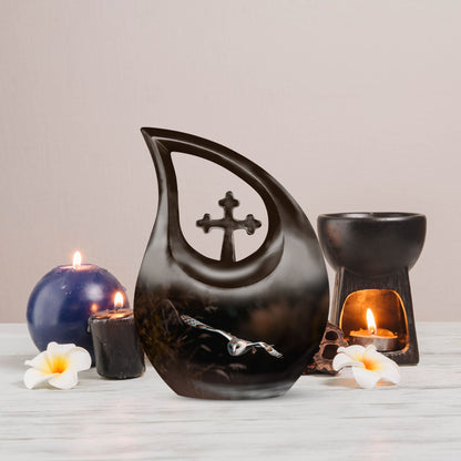 10-inch Barn Owl Urn, 