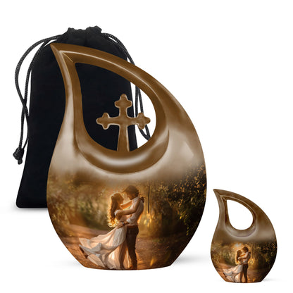 Dancing Urn