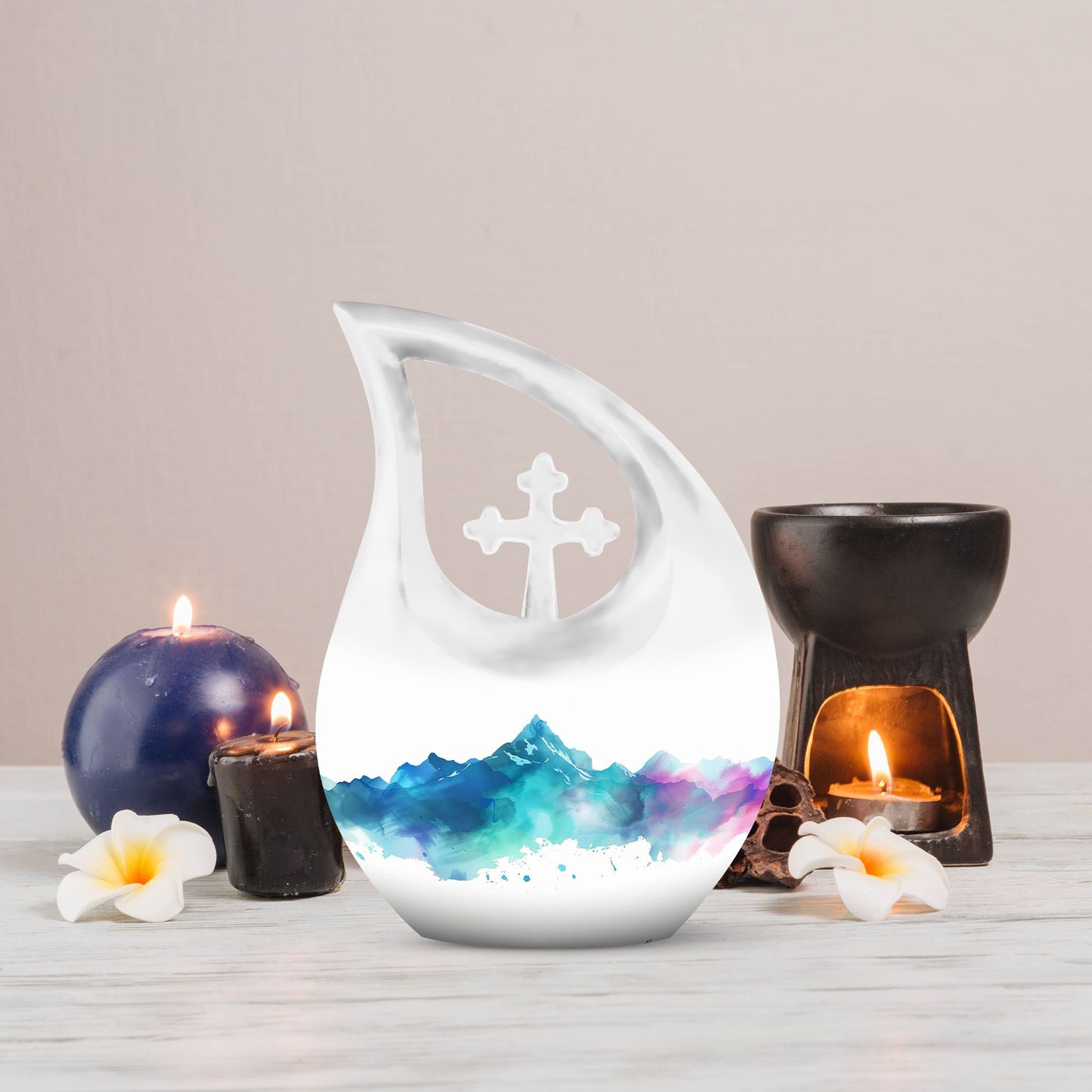 10-inch Mountains Urn 