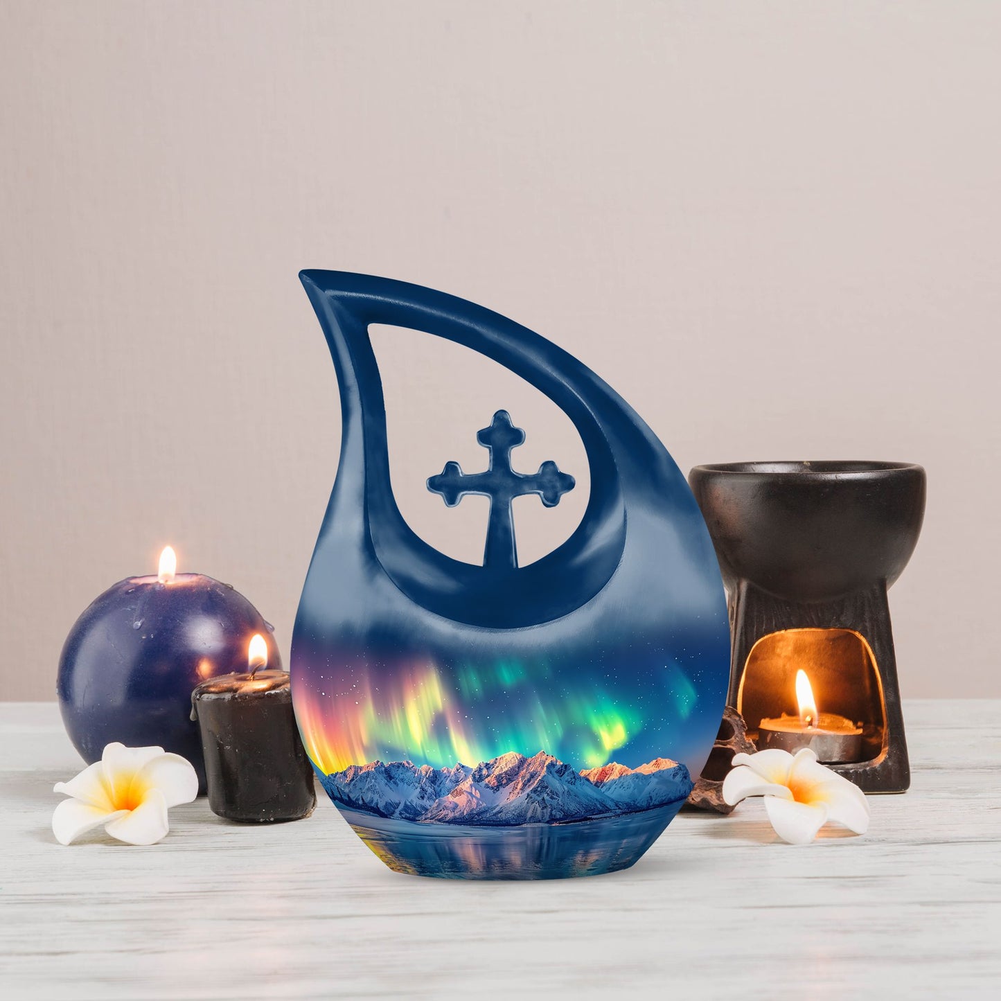 Affordable Aurora Borealis urn