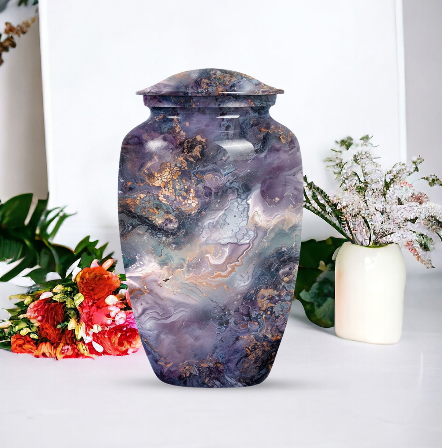 Colourful Swirl Classic Urn made of Aluminium.