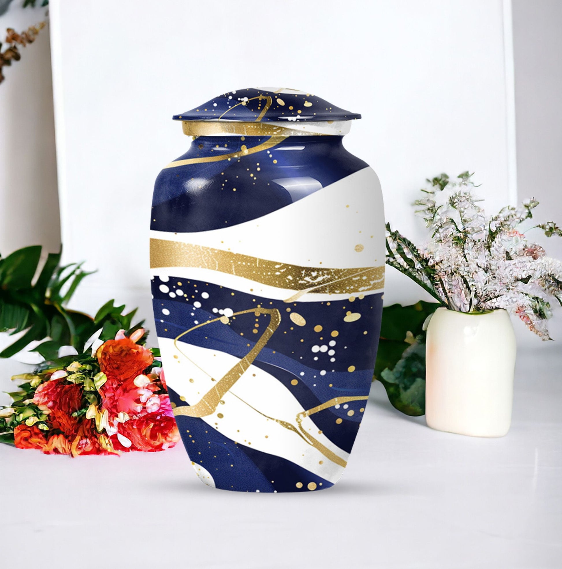 Abstract Urn for men's and women's ashes