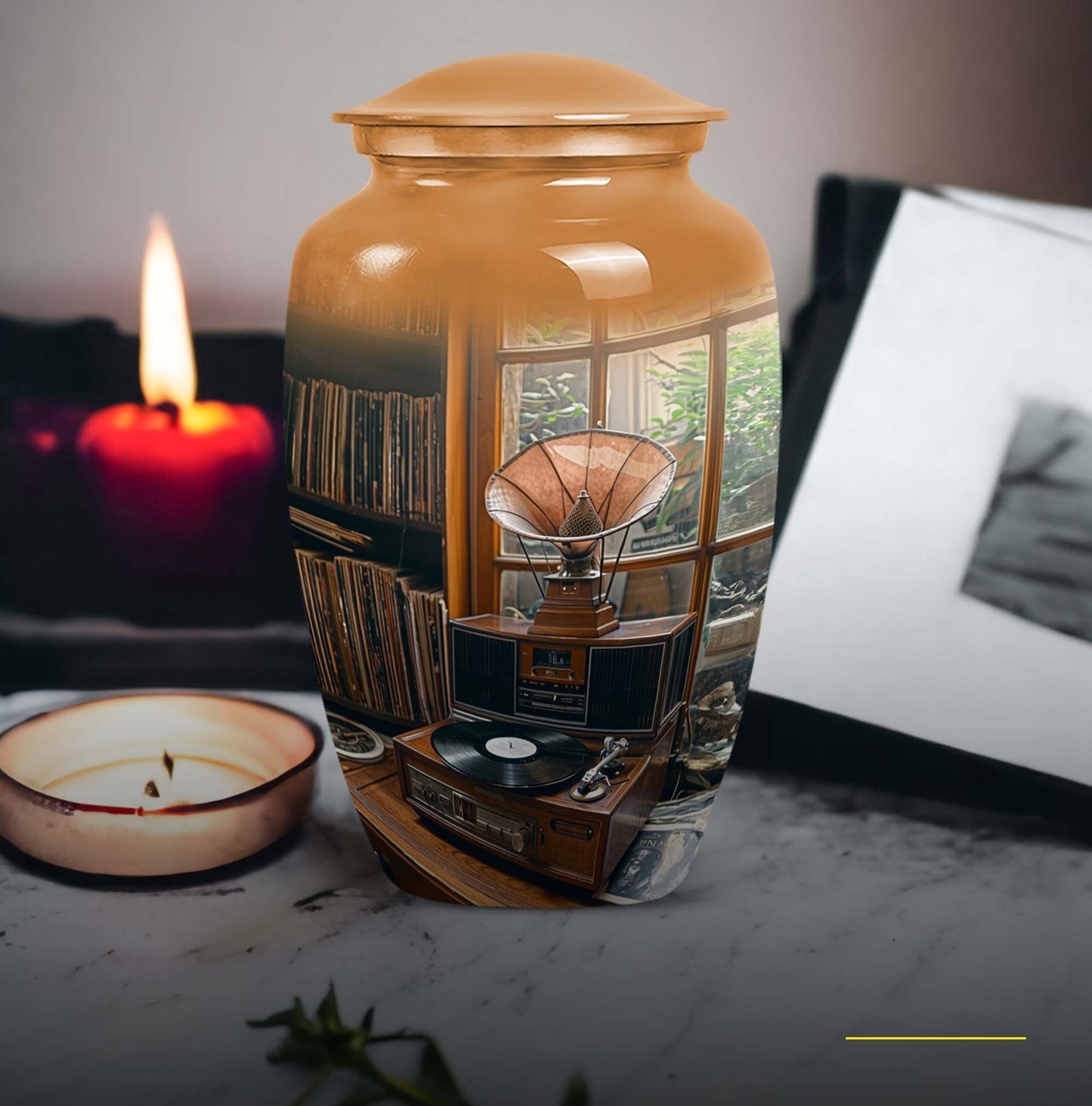  Gramophone Urn