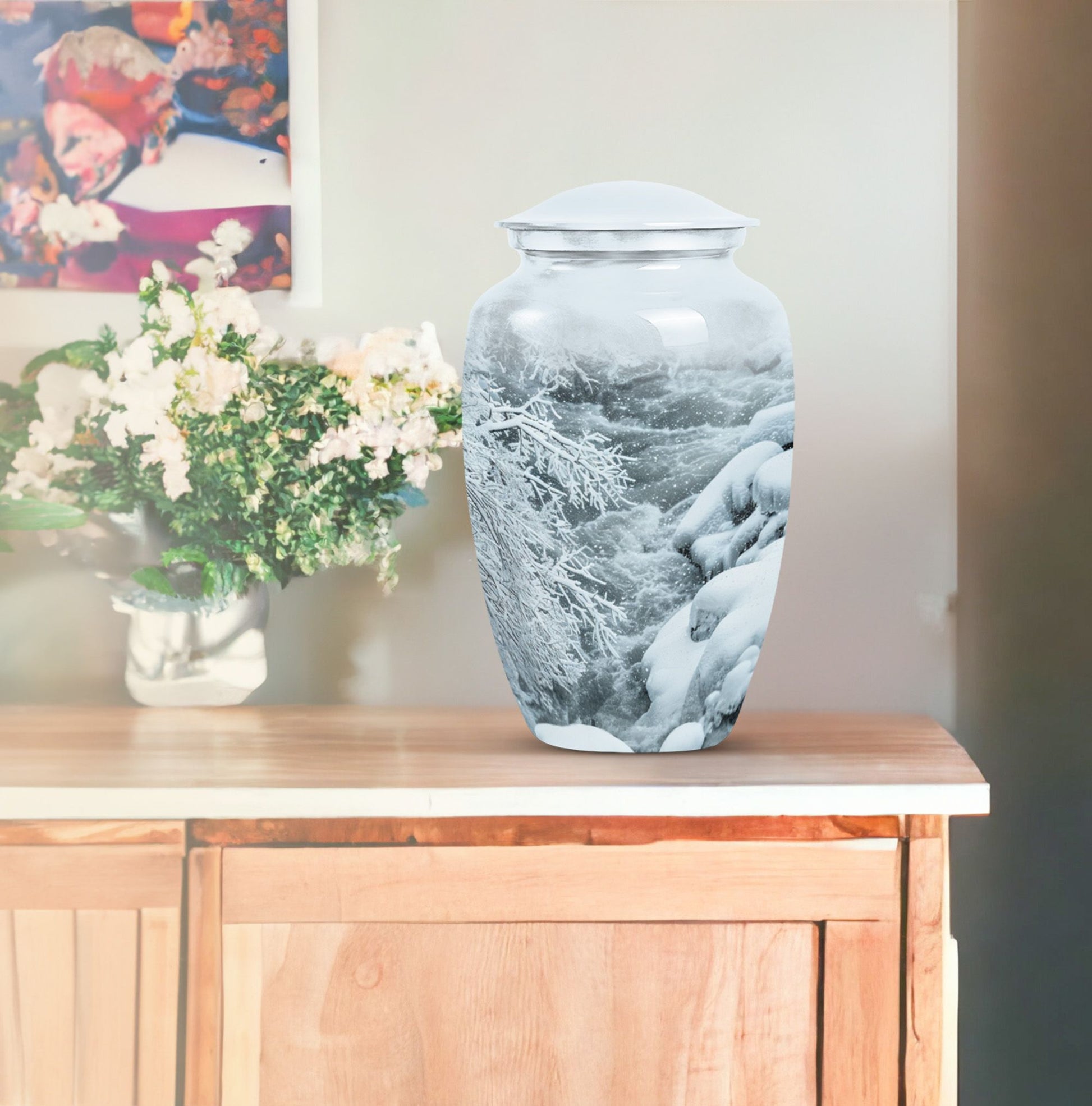 Classic 10-inch Mountains Urn