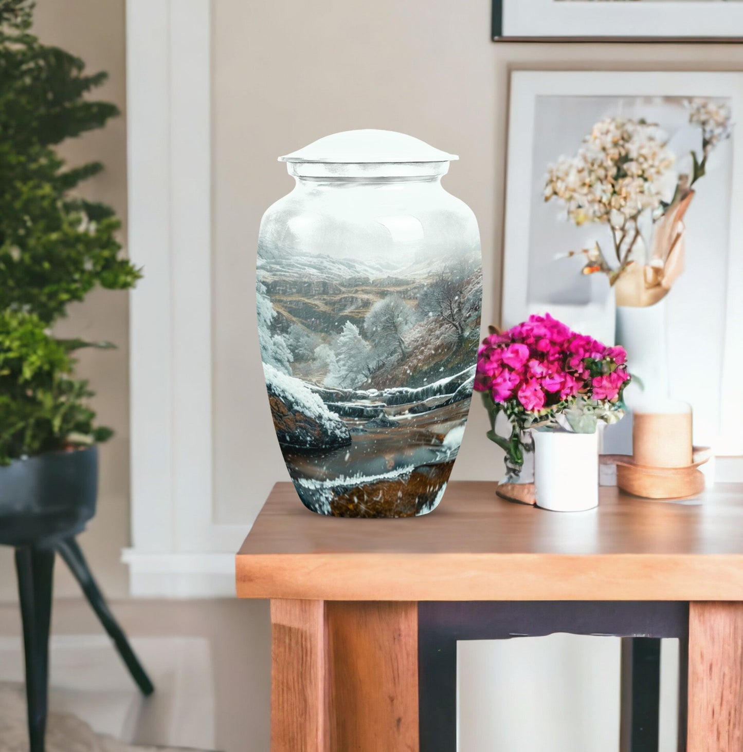 Mountains Urn