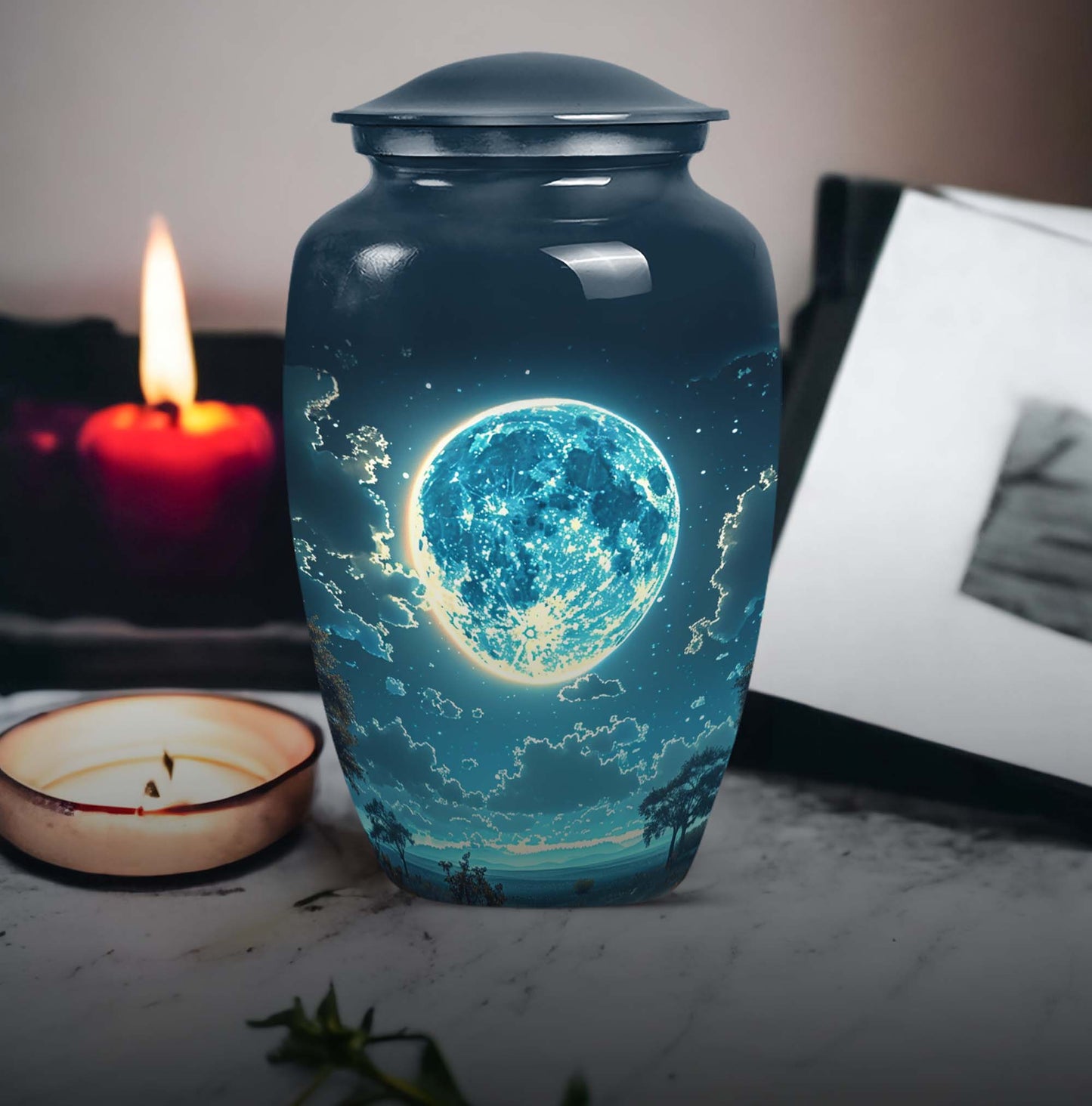 10 inch Lunar Urn.