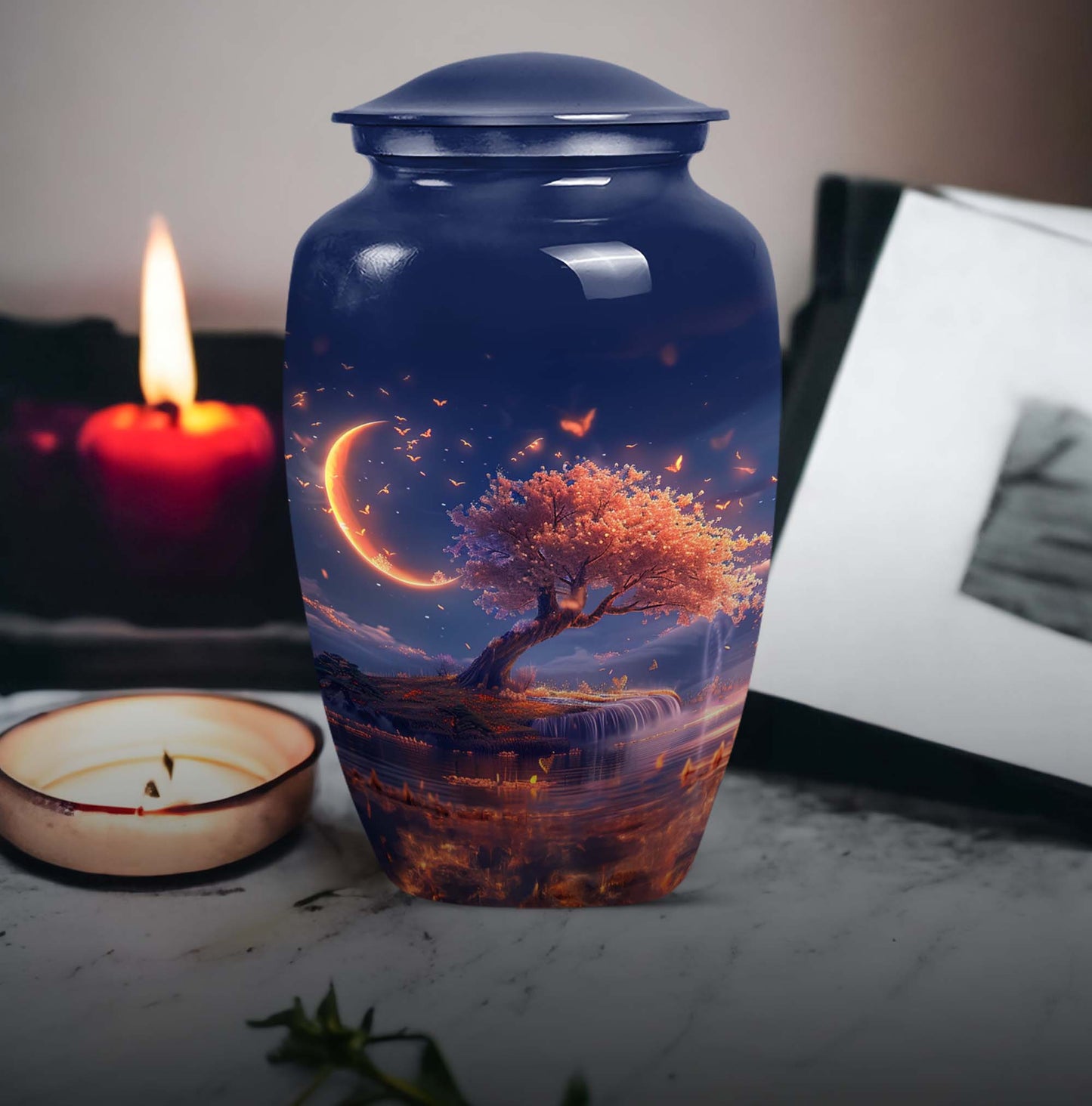 classic Lunar urn in aluminium for adult female ashes