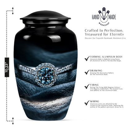 classic ring urn in aluminium for men.