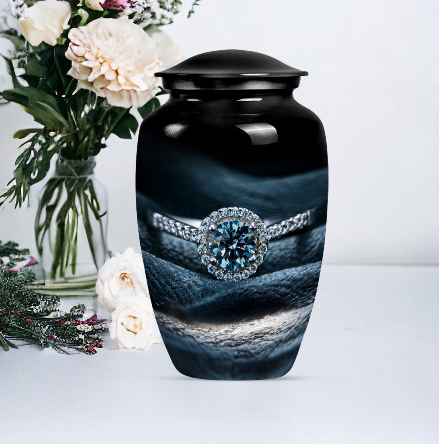 classic ring urn in aluminium for men.