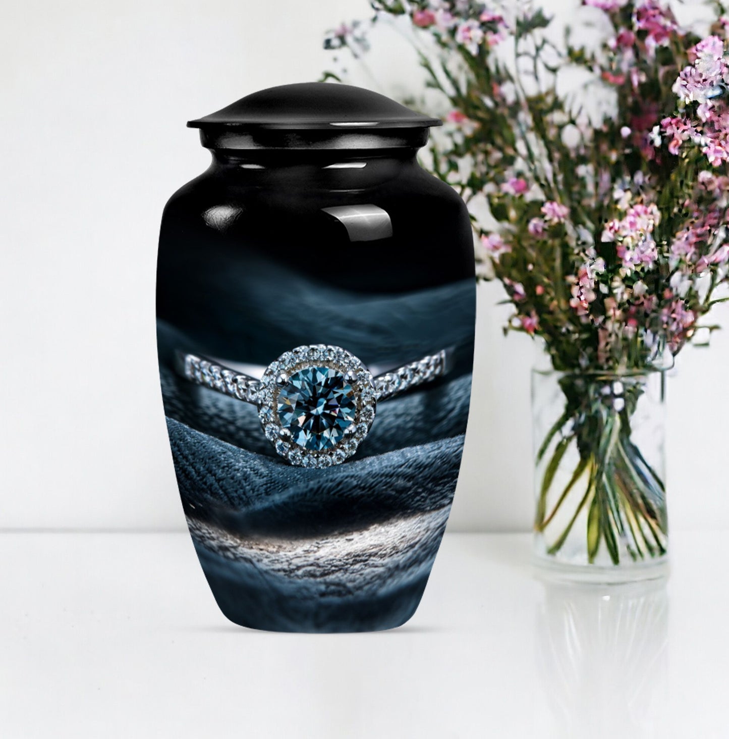 classic ring urn in aluminium for men.
