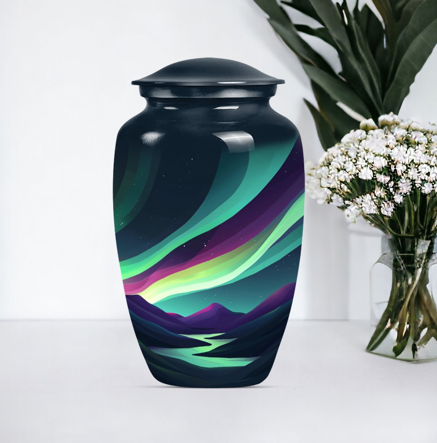 Classic 10-inch Northern Lights Urn.