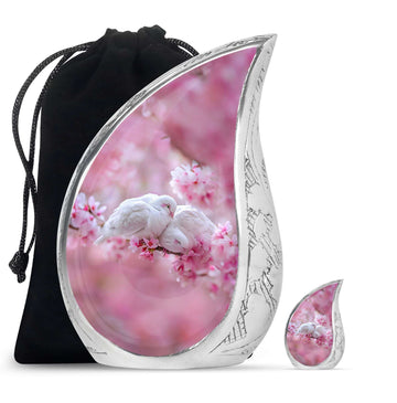 Large Urn With 1 Keepsake Urn