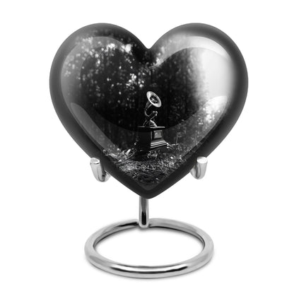 heart-shaped Gramophone Urn