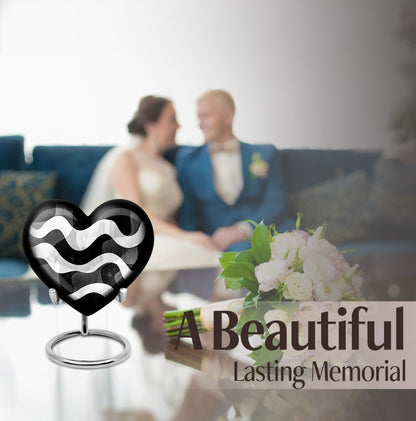 Heart designed Pattern Urn.