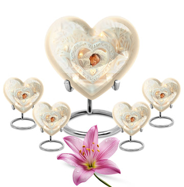 Large Urn With 4 Keepsake Urn