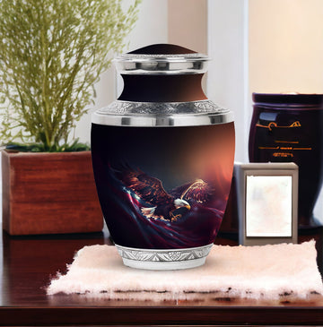 10 inch large Urn with 2 Keepsake 3 Inch Urns