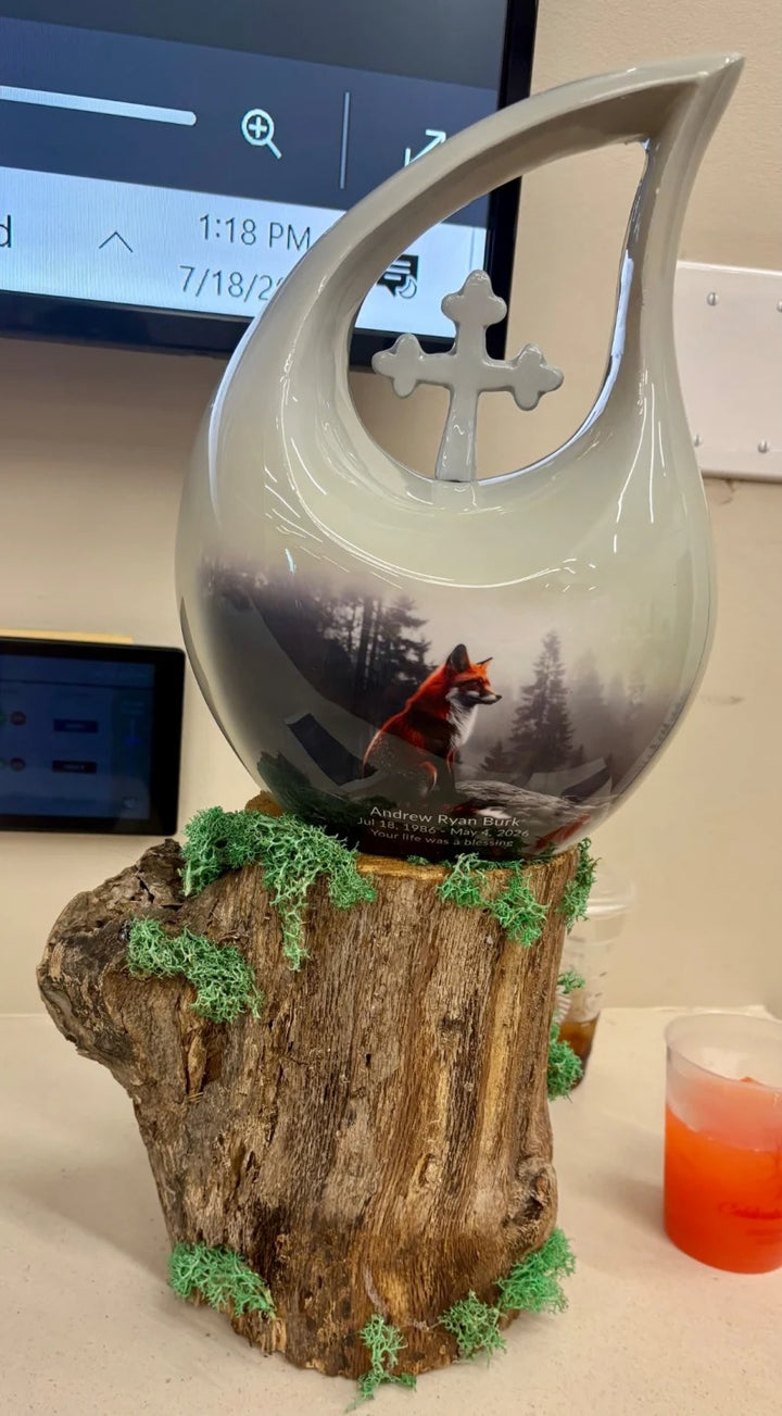 Customer memorial urn photo