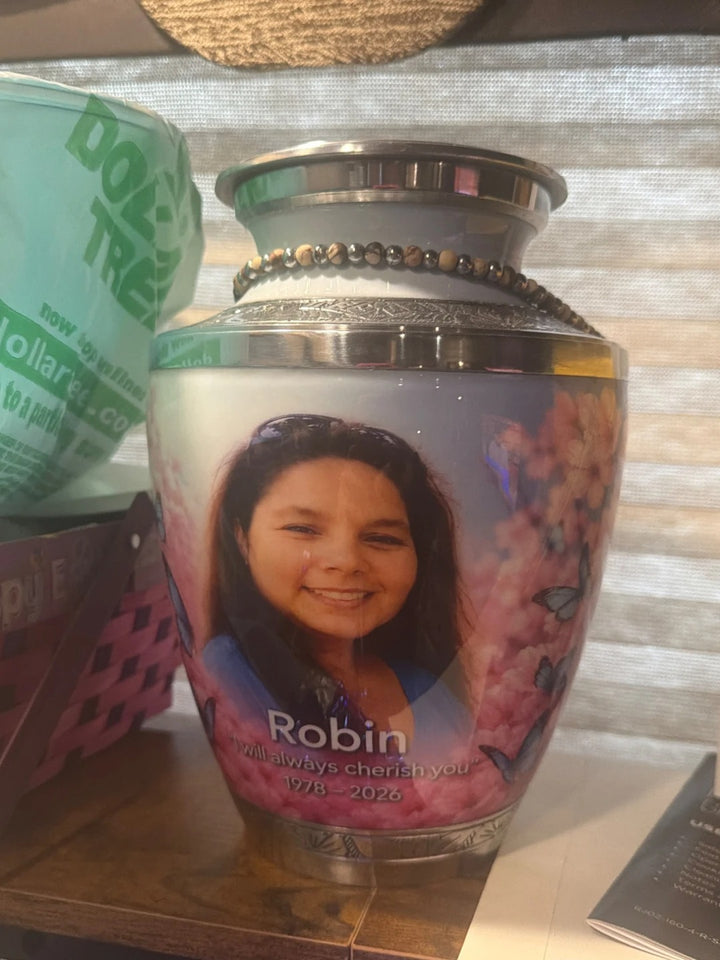 Customer memorial urn photo